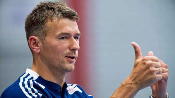 knelpunt Overleven paniek Handball: Trainer Prokop verlängert bei TSV Hannover-Burgdorf | NDR.de -  Sport - Handball