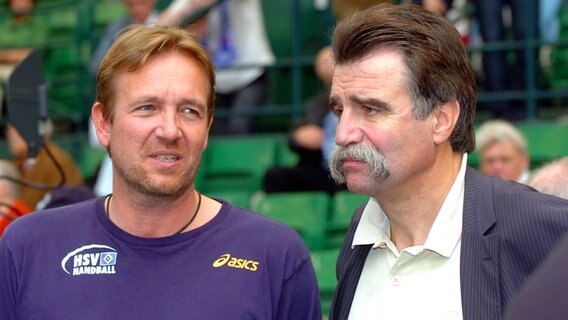HSV-Trainer Martin Schwalb (l.) mit Bundestrainer Heiner Brand © imago/pmk 