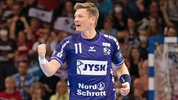 Flensburgs Handballprofi Lasse Svan © IMAGO / Eibner 