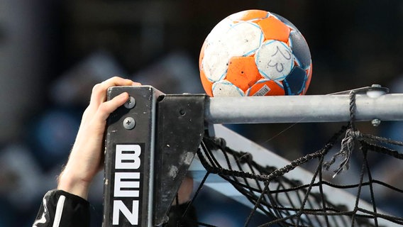 Symbolbild Handball © imago images/Zink Foto: Daniel Marr