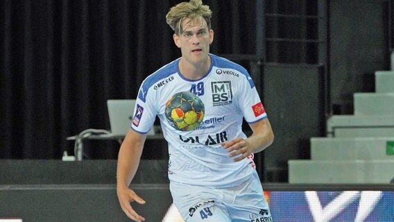 Handballprofi Karl Wallinius © IMAGO / PanoramiC 