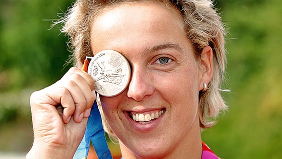 Olympia-Silber 2004 in Athen für Steffi Nerius © picture alliance / Pressefoto Ulmer Foto: Bjoern Hake