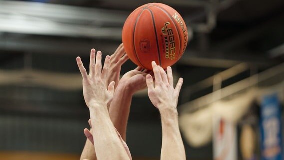 Symbolbild Basketball © picture alliance / Eibner-Pressefoto Foto: Eibner-Pressefoto/Eckehard Schulz