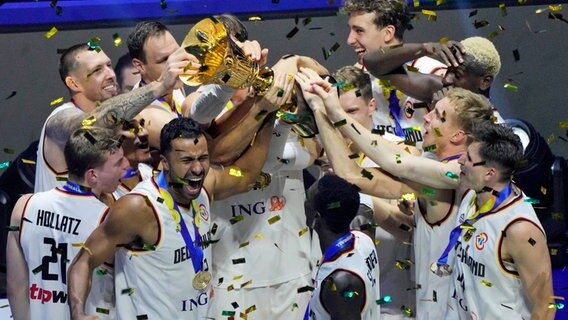 Basketball-Weltmeister 2023 Deutschland © picture alliance/dpa/AP | Aaron Favila 