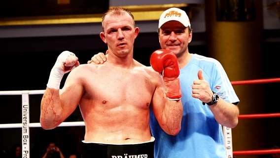 Profiboxer Jürgen Brähmer aus Schwerin (l.) und Trainer Michael Timm © Hanno Bode Foto: Hanno Bode