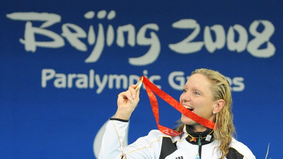 Kirsten Bruhn gewinnt in Peking 2008 Paralympics-Gold. © picture alliance / Xinhua Foto: Yang Shiyao