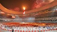 Das olympische Feuer ist entzündet, die Olympischen Spiele von Peking sind eröffnet. © AP Foto: Ricardo Mazalan