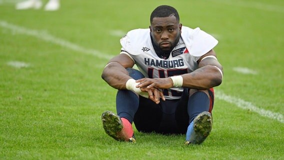 Jeremy Sarfo von den Hamburg Sea Devils © Witters 