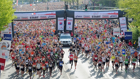 Start des Hamburg-Marathons 2012 © Witters Foto: Frank Peters