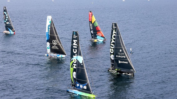 Die Teilnehmer des Ocean Race 2023 beim Hafenrennen in Alicante © Sailing Energy / The Ocean Race 