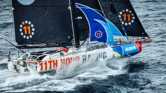 Das 11th Hour Racing Team © Amory Ross /  11th Hour Racing / The Ocean Race 