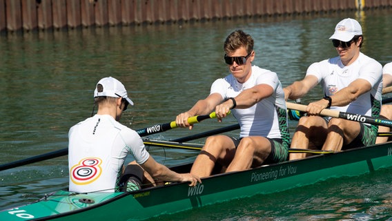 Hannes Ocik (2.v.l.) 2021 im Deutschland-Achter. © IMAGO / Sven Simon 