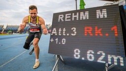 Markus Rehm bejubelt seinen Weltrekord-Weitsprung über 8,62 Meter. Markus Rehm bejubelt seinen Weltrekord-Weitsprung über 8,62 Meter. © IMAGO / Beautiful Sports