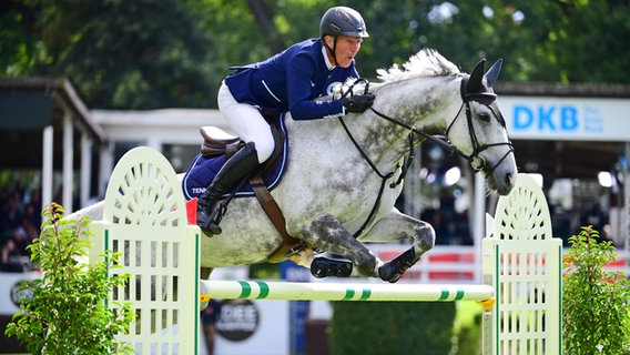 Ludger Beerbaum mit Mila © Witters 