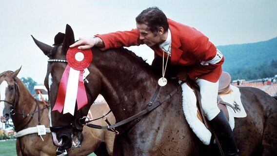 Alwin Schockemöhle mit Warwick bei den Olympischen Spielen in Montreal © picture-alliance / dpa 