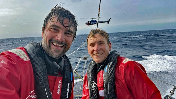 Die Segler Boris Herrmann (l.) und Will Harris bei der Défi Azimut © Antoine Auriol / Malizia Sea Explorer / Défi Azimut 