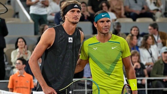 Alexander Zverev und Rafael Nadal in Paris © picture alliance / ASSOCIATED PRESS 