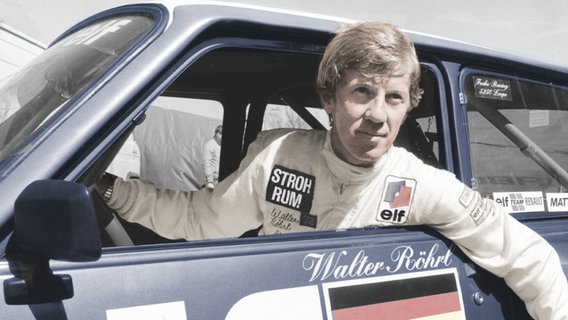Rallye-Legende Walter Röhrl am Steuer © imago / Sven Simon 