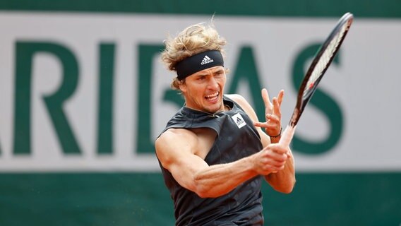 Tennisprofi Alexander Zverev bei den French Open. © IMAGO / Eibner 