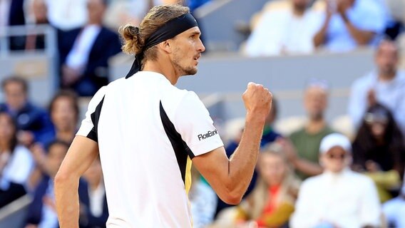 Alexander Zverev in seinem Halbfinale bei den French Open gegen den Norweger Casper Ruud © Witters 