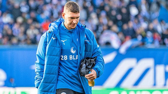 Verteidiger Damian Roßbach vom FC Hansa Rostock © IMAGO / Fotostand 