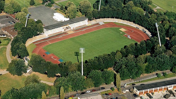 Blick von oben ins Willy-Sachs-Stadion in Schweinfurth. © imago/Stuetzle/Eibner-Pressefoto 