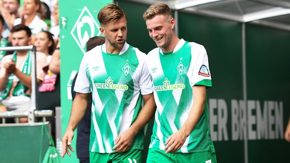 Niclas Füllkrug und Marvin Ducksch (v.l.) im Trikot von Werder Bremen (Foto aus dem Jahr 2022) © IMAGO / Team 2 