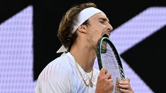 Alexander Zverev im Spiel gegen Dennis Shapovalov (Kanada). © Imago images/AAP 