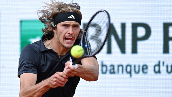 Alexander Zverev im Halbfinale der French Open © IMAGO / Starface 