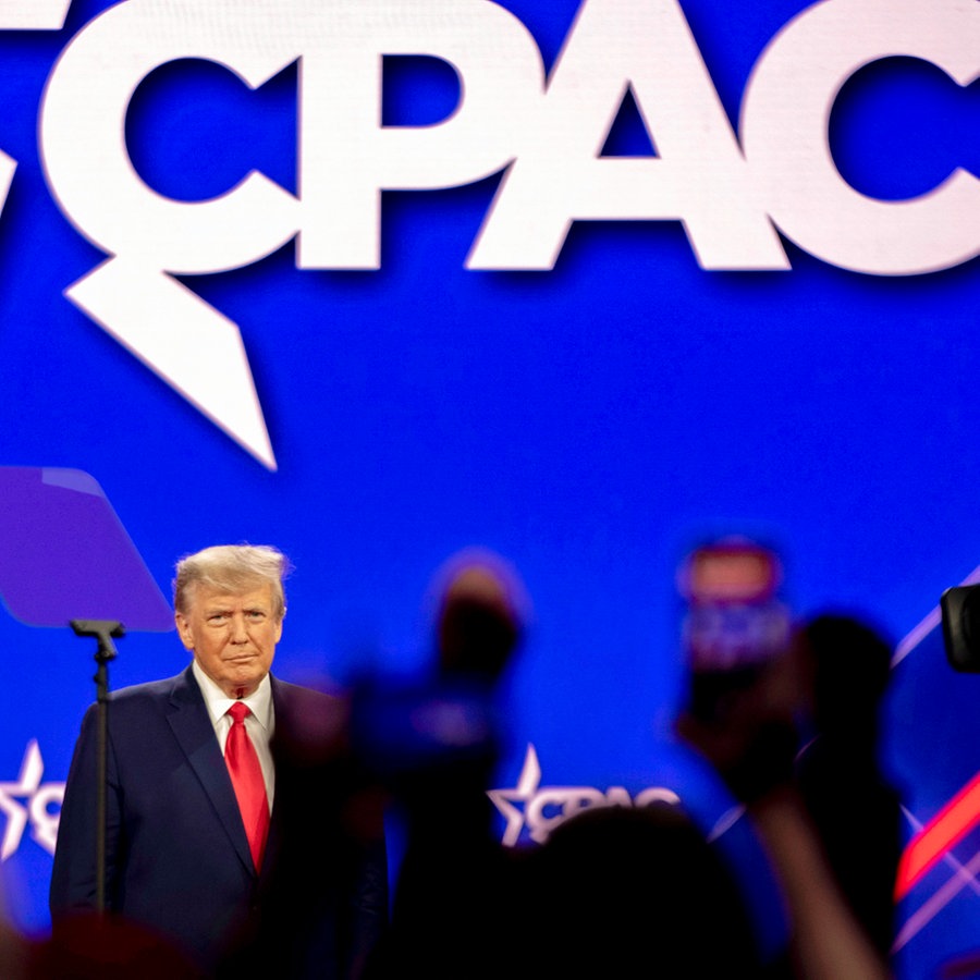 Donald Trump spricht auf der CPAC Konferenz, National Harbor, Maryland, USA © picture alliance / ZUMAPRESS.com Foto: Dominic Gwinn