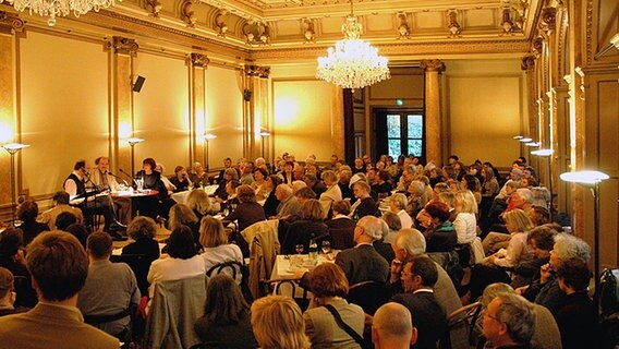 Membaca di Literaturhaus Hamburg | © Literaturhaus Hamburg 