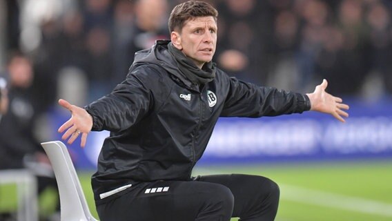 Bastian Reinhardt, Co-Trainer des VfB Lübeck. © Imago / Dünhölter SportPresseFoto 