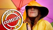 Frau in regendichter Jacke mit Regenschirm © fotolia.com Foto: Christian Schwier