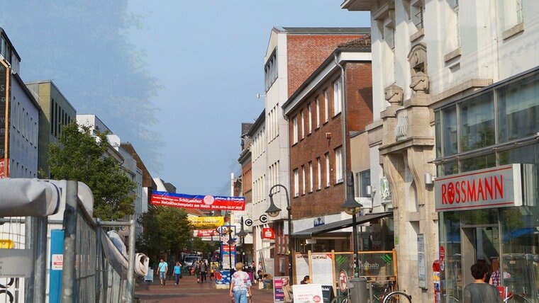 Neues Foto des Stadtwegs mit Postamt in Schleswig © NDR Foto: Peer-Axel Kroeske