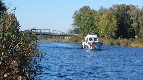 Der Elbe-Lübeck-Kanal Der Elbe-Lübeck-Kanal © NDR/Friedrich Keller Foto: Friedrich Keller
