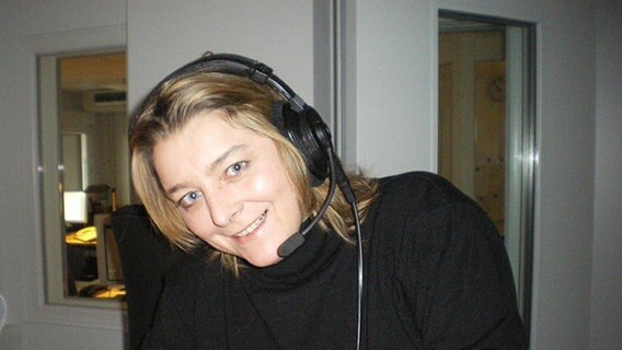 Anja Seligmann, Nachrichtenredakteurin der NDR 1 Welle Nord.  