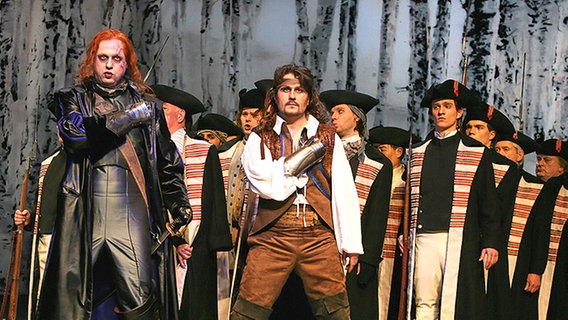 "Der Zigeunerbaron" in einer Inszenierung am Lübecker Theater. © Lutz Roeßler Foto: Lutz Roeßler