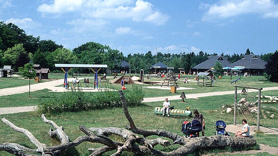 Das Spielplatz-Gelände im Erlebniswald Trappenkamp. © Erlebniswald Trappenkamp 