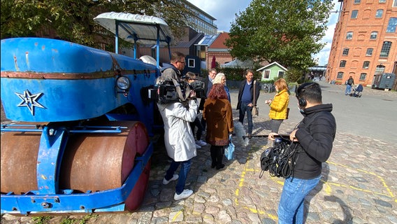 Vera Cordes besucht die PKD-Regionalgruppe in Hamburg. © NDR 