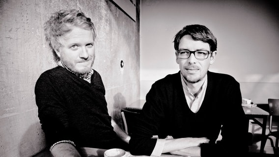 Daniel Beskos und Peter Reichenbach, Gründer Mairisch Verlag Hamburg © Andreas Hornoff Foto: Andreas Hornoff
