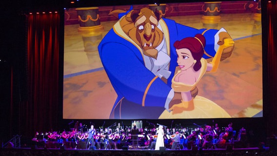 Ausschnitt von "Die Schöne und das Biest" bei Disney in Concert. © POP-EYE 