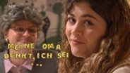 NDR Aufnahmeleiter-Azubi Anna Dees im Film "Meine Oma denkt, ich sei..." © NDR 