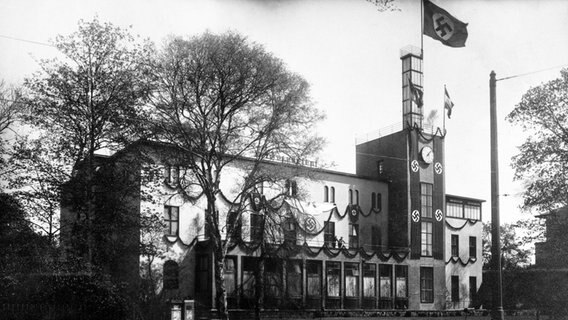 Das Haupthaus auf dem NDR Gelände Hamburg-Rotherbaum unter Besetzung der Nazis. © NDR Archiv 