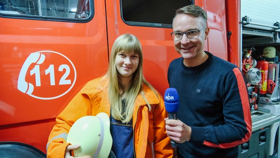 „Mein Einsatz“ ist der neue Feuerwehr-Podcast von NDR Niedersachsen mit den Hosts Märit Heuer und Torben Hildebrandt © NDR 