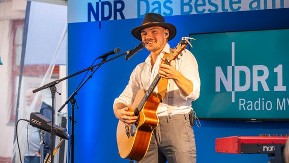 ÖXL – Musiker aus Wismar beim NDR Live-Event in Güstrow 2023. © NDR / Axel Herzig Foto: Axel Herzig