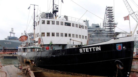 Die Stettin im Dock der Norderwerft in Hamburg. © NDR/ADAMfilm 