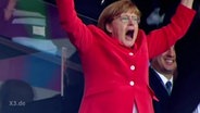 Angela Merkel jubelt  