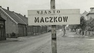 Dorfeingang von Maczkow  