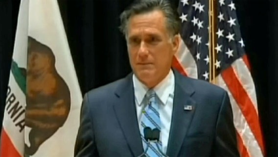 Mitt Romney bei einer Pressekonferenz. © ndr 