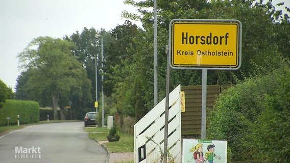 Das Ortsschild des autarken Dorfes Horsdorf © Screenshot 